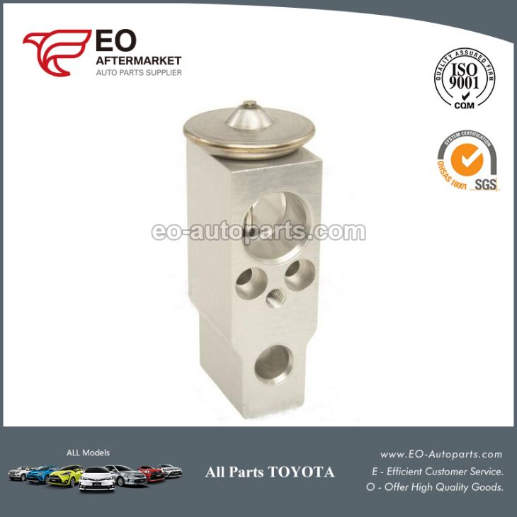 薄莉莉+Fastening the car parts